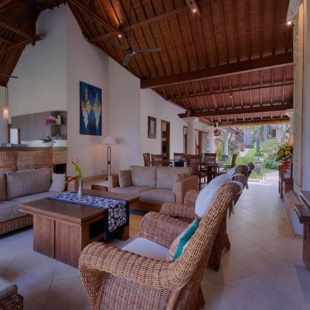 Kutus Kutus Saba Beach Villa Yogyakarta Kültér fotó