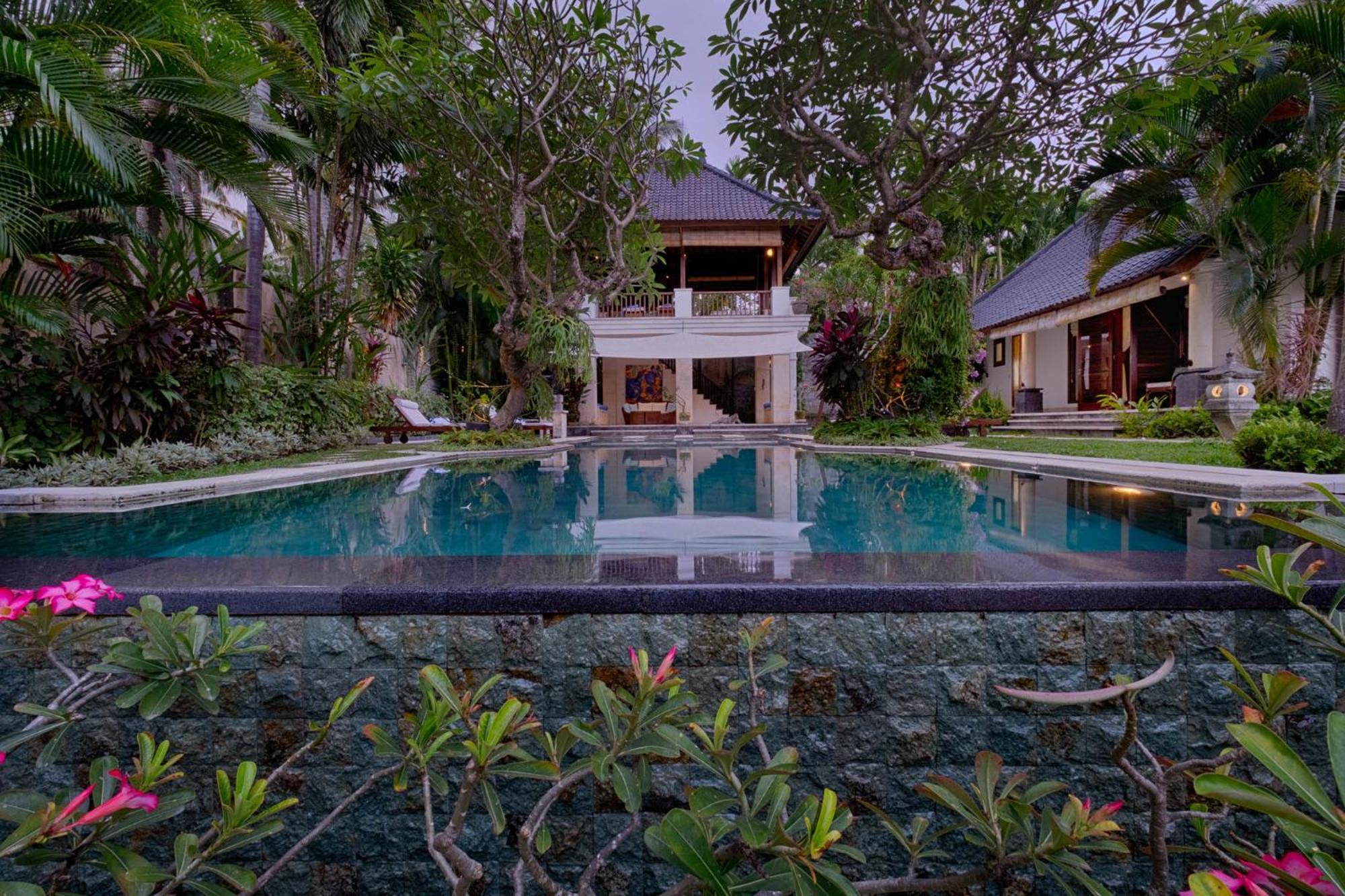 Kutus Kutus Saba Beach Villa Yogyakarta Kültér fotó