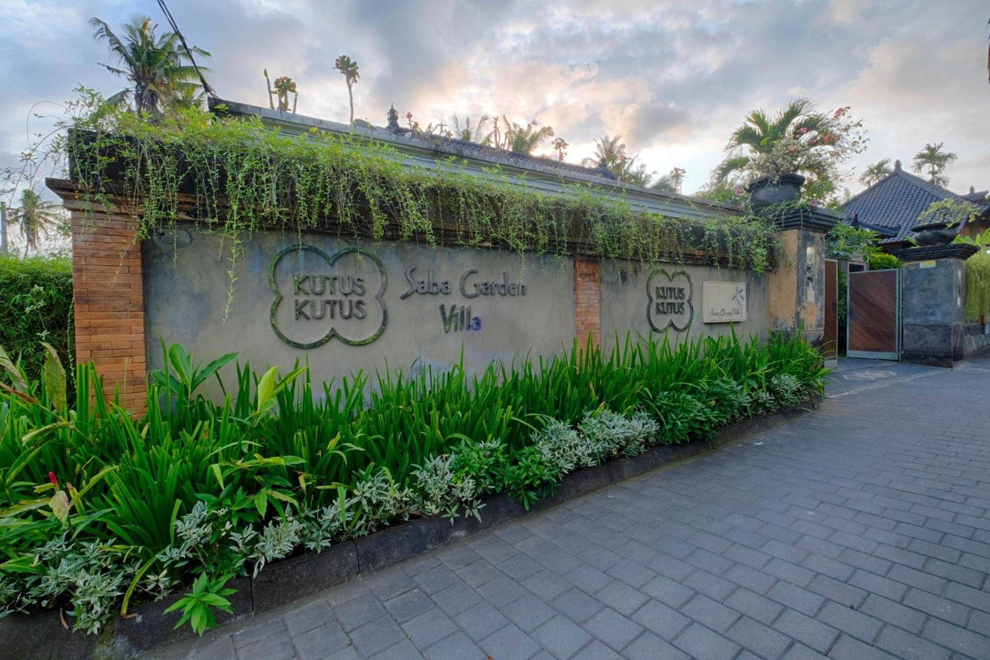 Kutus Kutus Saba Beach Villa Yogyakarta Kültér fotó